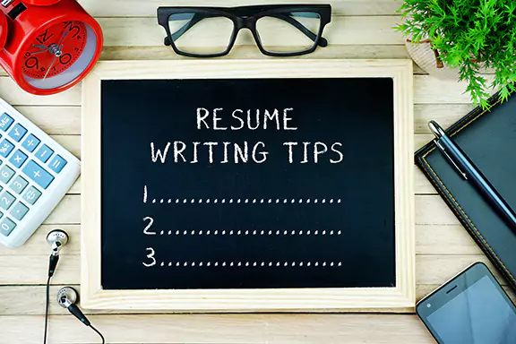 17 Resume Writing Tips for New Immigrants