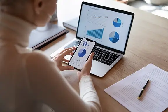 Tracking Your Spending with Apps and Tools